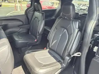 Chrysler Pacifica 2025 Select 4 puertas Minivan