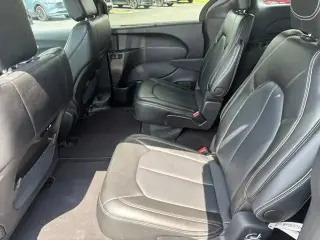 Chrysler Pacifica 2025 Select 4 puertas Minivan