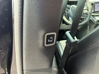 Chrysler Pacifica 2025 Select 4 puertas Minivan