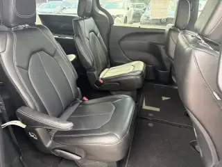 Chrysler Pacifica 2025 Select 4 puertas Minivan