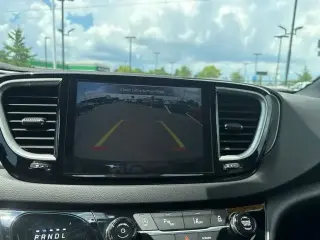 Chrysler Pacifica 2025 Select 4 puertas Minivan