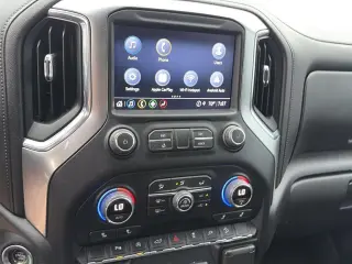 Chevrolet Silverado 1500 Limited 2022 4x4 LT Trail Boss 4dr Crew Cab 5.8 ft. SB