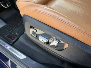 2020 BMW X7