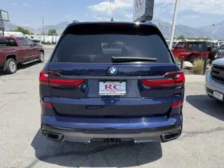 2020 BMW X7