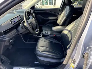 2022 Ford Mustang Mach-E