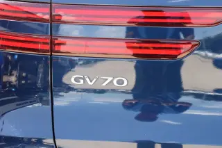 2022 Genesis GV70