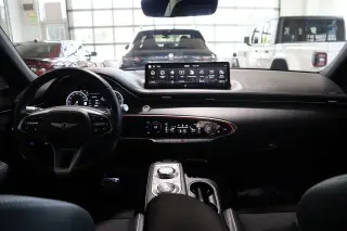 2023 Genesis GV70