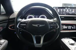 2023 Genesis GV70