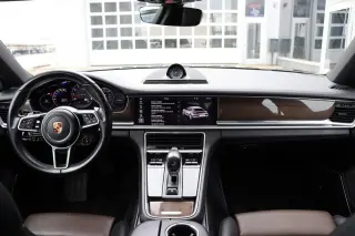 2018 Porsche Panamera