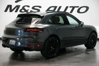 2017 Porsche Macan