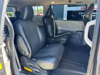 2014 Toyota Sienna