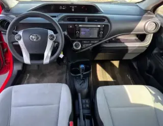 Toyota Prius C 2017