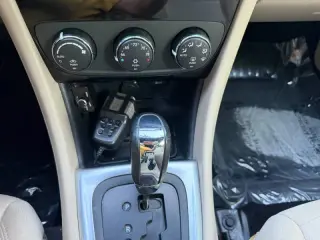 Chrysler 200 2011