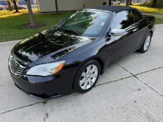 Chrysler 200 2011