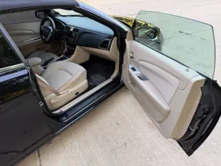 Chrysler 200 2011