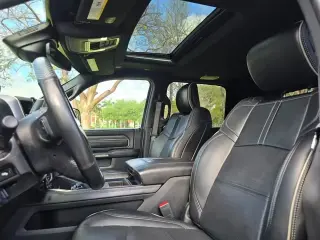 RAM 2500 MEGA CAB ( Diesel )