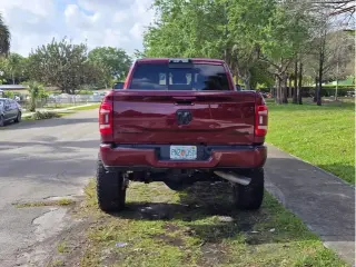 RAM 2500 MEGA CAB ( Diesel )