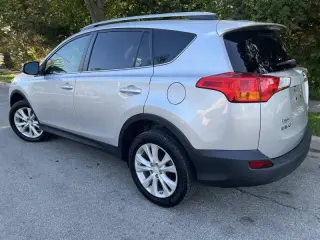 Toyota RAV4 2015