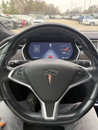 Modelo Tesla S 2014