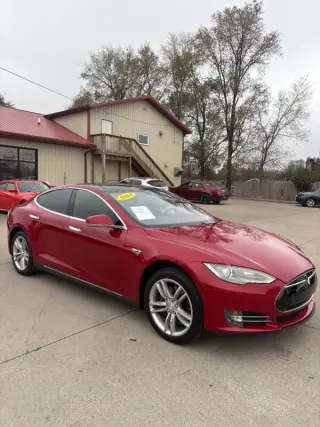 Modelo Tesla S 2014