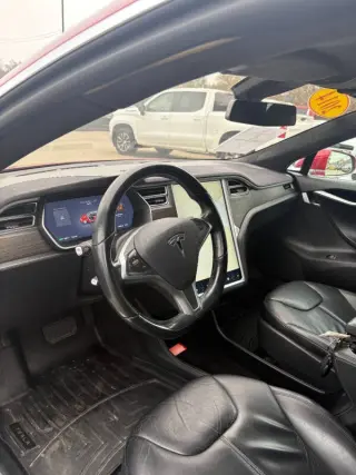 Modelo Tesla S 2014