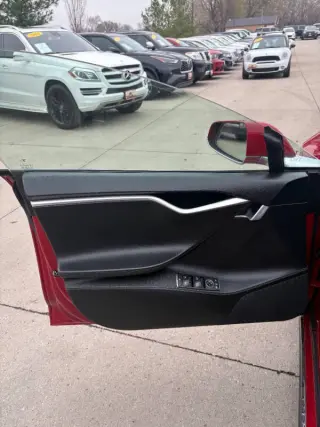 Modelo Tesla S 2014