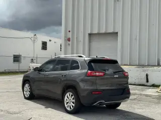 Jeep Cherokee 2017 🚙