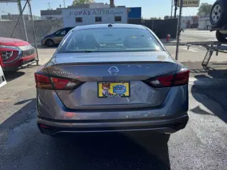 2020 Nissan Altima