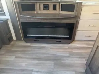 2022 Alliance RV Paradigm