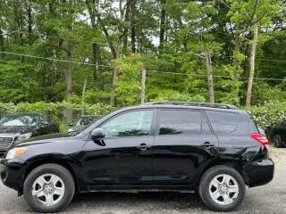 Toyota RAV4 2011
