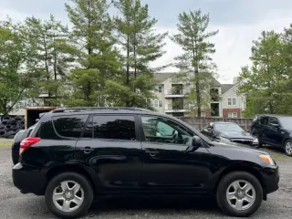 Toyota RAV4 2011