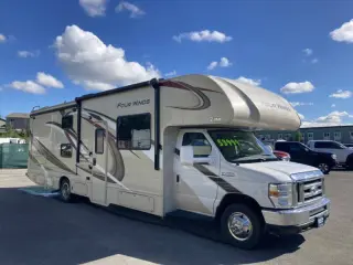 Ford E-Series 2018