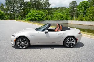 Mazda MX-5 Miata 2023 Grand Touring 2dr Convertible 6M