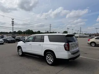 Chevrolet Suburban 2023