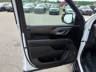 Chevrolet Suburban 2023