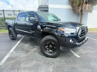 "TACOMA SR5 "