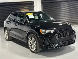 2022 Audi Q3 45 TFSI S line Pr