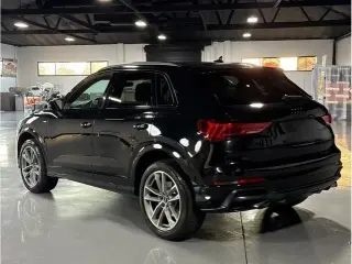 2022 Audi Q3 45 TFSI S line Pr