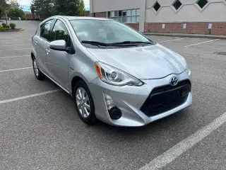 2017 Toyota Prius c