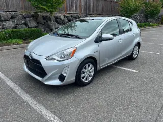 2017 Toyota Prius c