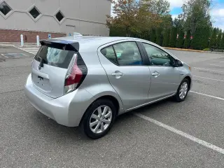 2017 Toyota Prius c