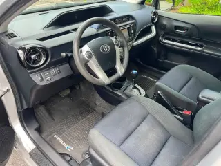 2017 Toyota Prius c