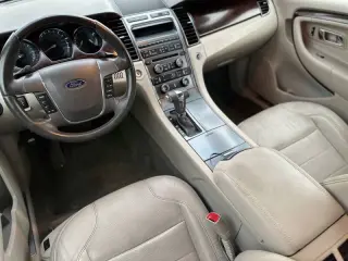 Ford Taurus 2011