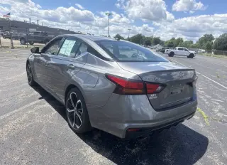 Nissan Altima 2025