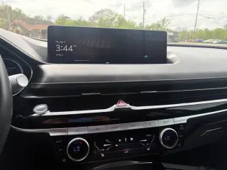 2023 Genesis G80