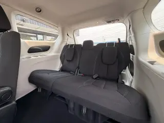 2023 Chrysler Voyager