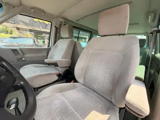 2003 Volkswagen EuroVan