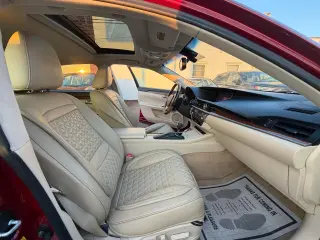 2015 Lexus ES 300h Sedan