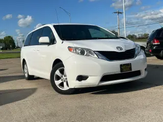 2013 Toyota Sienna LE FWD 8-Passenger V6