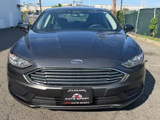 2017 Ford Fusion SE FWD